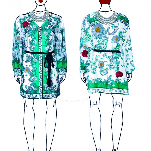 Get 🛍🎁🎀 2 know your Posher, Livy F. 🐇👑♥️ - Picture 4 of 5